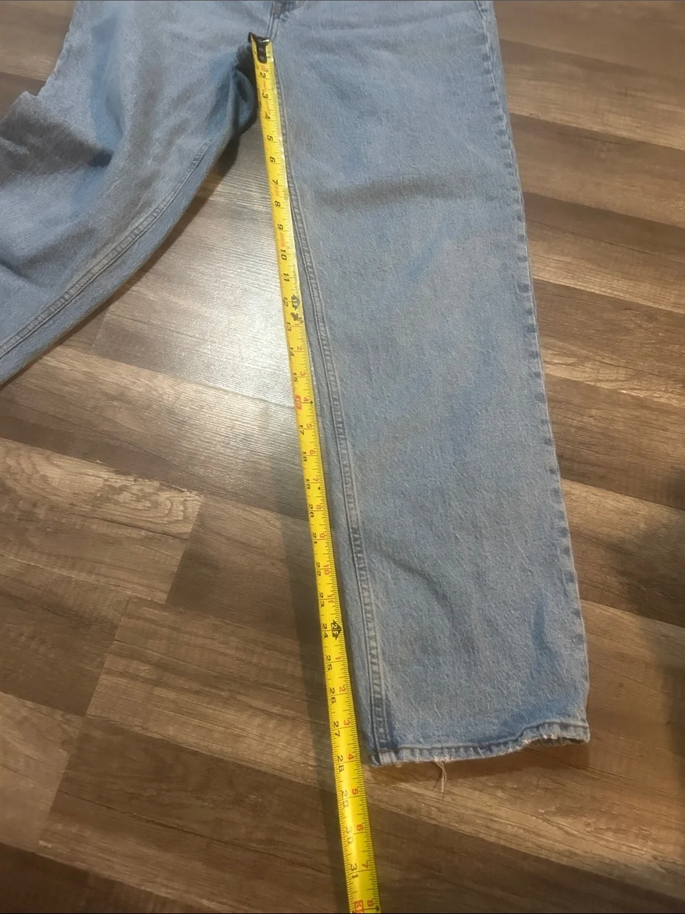 Abercrombie & Fitch Women’s The Straight Mid Rise Light Wash Jeans Size 31
